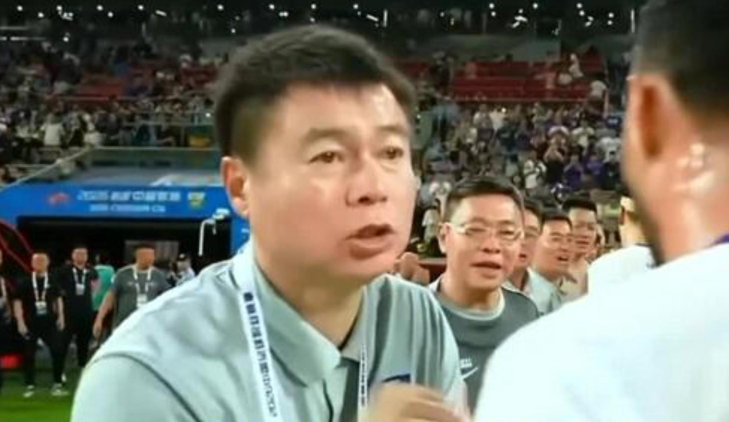 FB体育app下载-于根伟：领导提了很多好建议，赛前我们还专门重温了会议精神